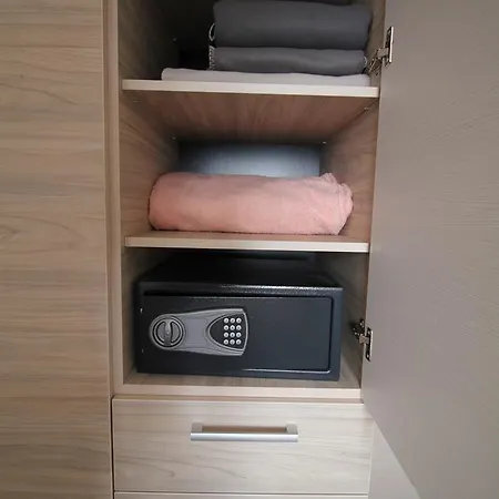 G10 Milmari Apartment